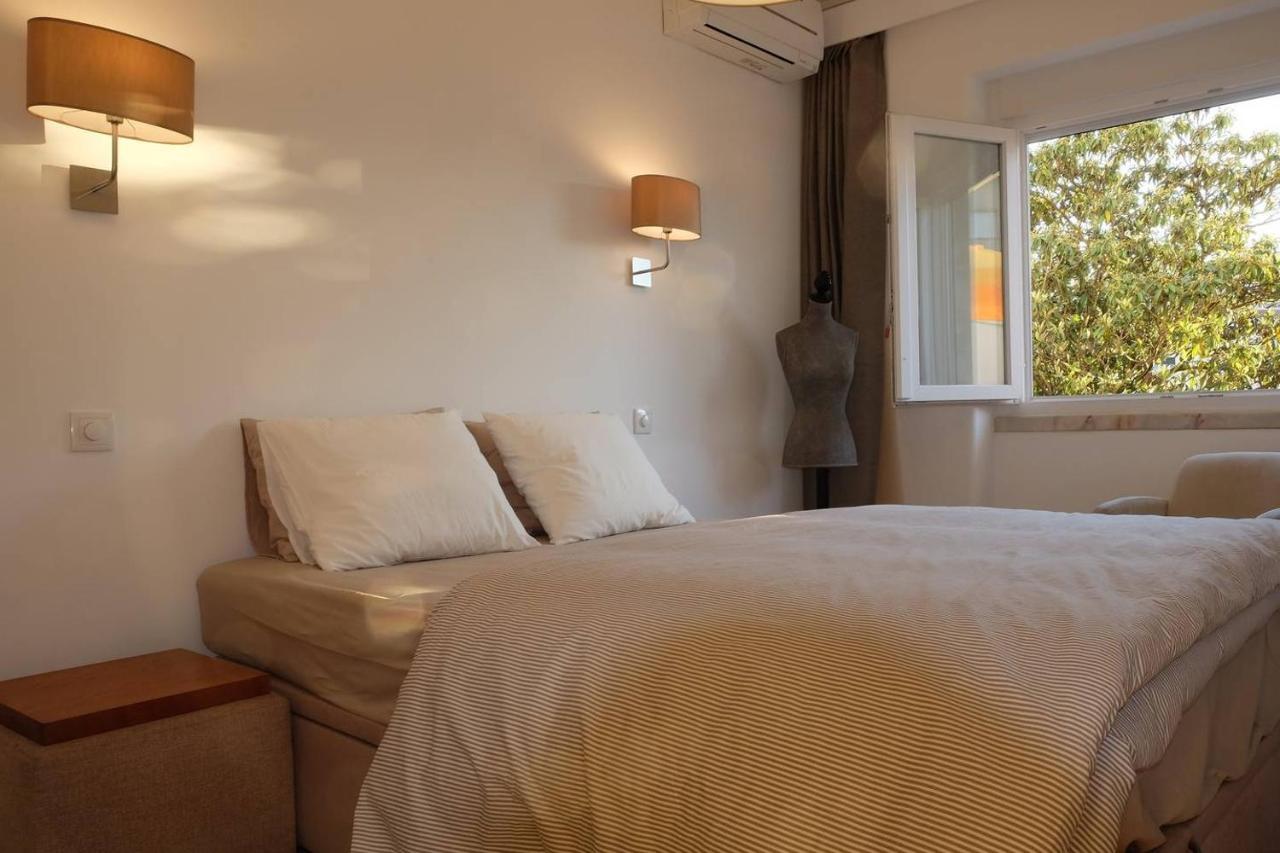 Central 2 Bedroom Apt W/Garden And Pantheon Views Lisboa المظهر الخارجي الصورة